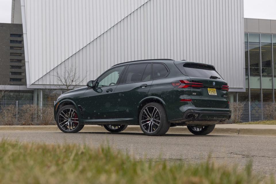 2024 bmw x5 m60i