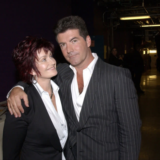 Sharon Osbourne habla sobre su relación con Simon Cowell credit:Bang Showbiz