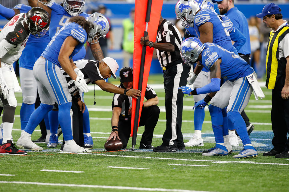 First-down technology could eliminate the need for scenes such as this. (Scott W. Grau/Icon Sportswire via Getty Images)