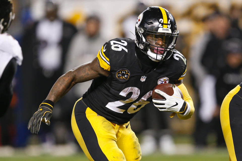 The Steelers said they won't use a franchise or transition tag on Le'Veon Bell. (AP)