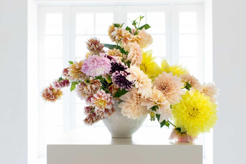 Dahlias in a Mathilde Martin ceramics vase from Louis-Géraud Castor’s personal collection.