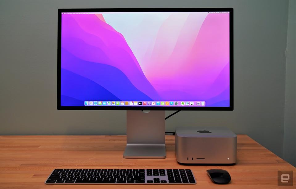 <p>Apple Studio Display</p>
