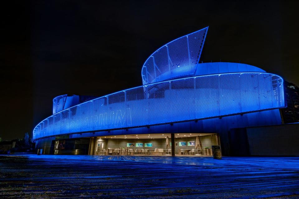 new york aquarium at night