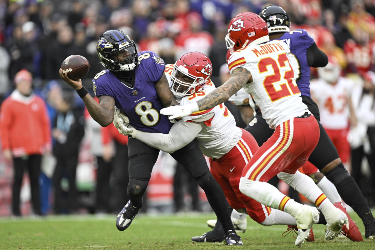 Cuánto cuesta un balón de futbol americano del Super Bowl LVII - Grupo  Milenio