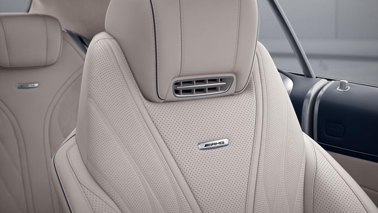 Mercedes-Benz Airscarf technology on car seats