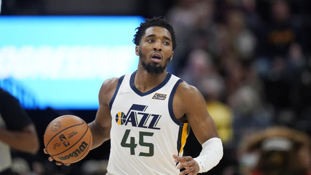 NBA Star Donovan Mitchell Said His Mom Was Racially Profiled In Her Own  Apartment Complex