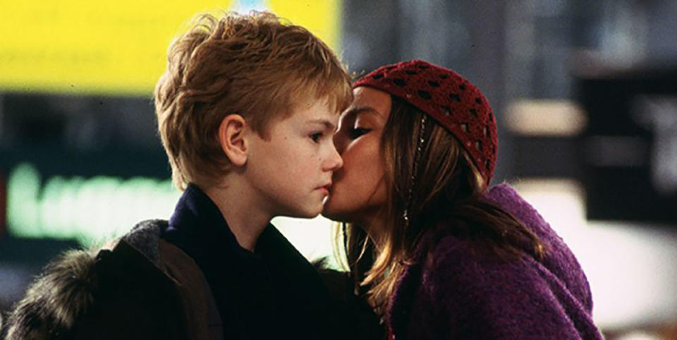 Thomas Brodie-Sangster and Olivia Olson in Love Actually