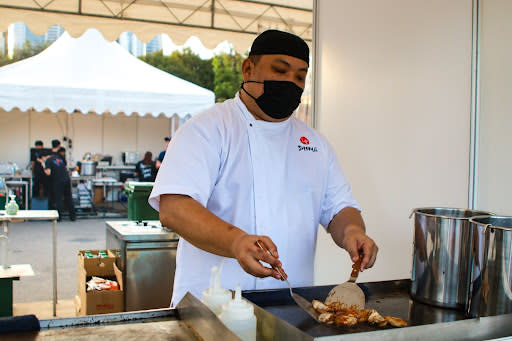 sff - chef making beef