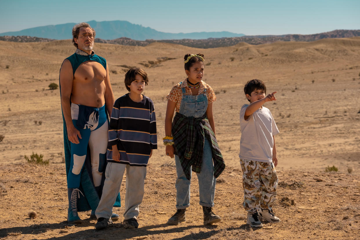 Demián Bichir as Chava, Evan Whitten as Alex, Ashley Ciarra as Luna and Nickolas Verdugo as Memo in 