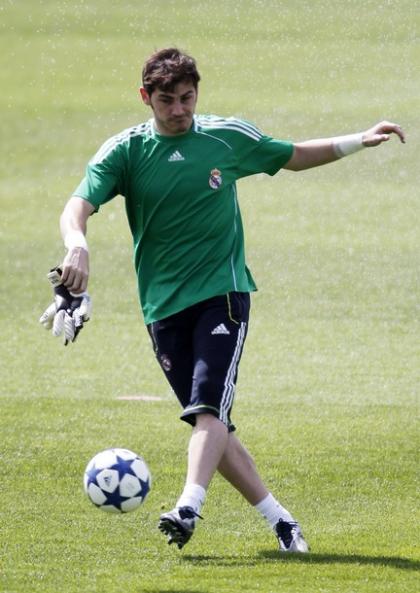 Yahoo! S.E.A Exclusive with Iker Casillas