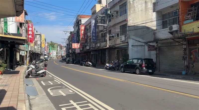 新竹客家大本營新埔老街粄條小吃店林立，沒有受到這次中毒事件影響。（圖／翻攝畫面）