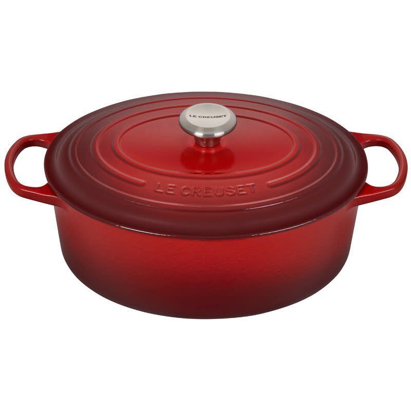 8) Le Creuset Cast Iron Oval Dutch Oven (6.75 qt)