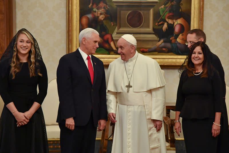 Pope Francis meets Mike Pence