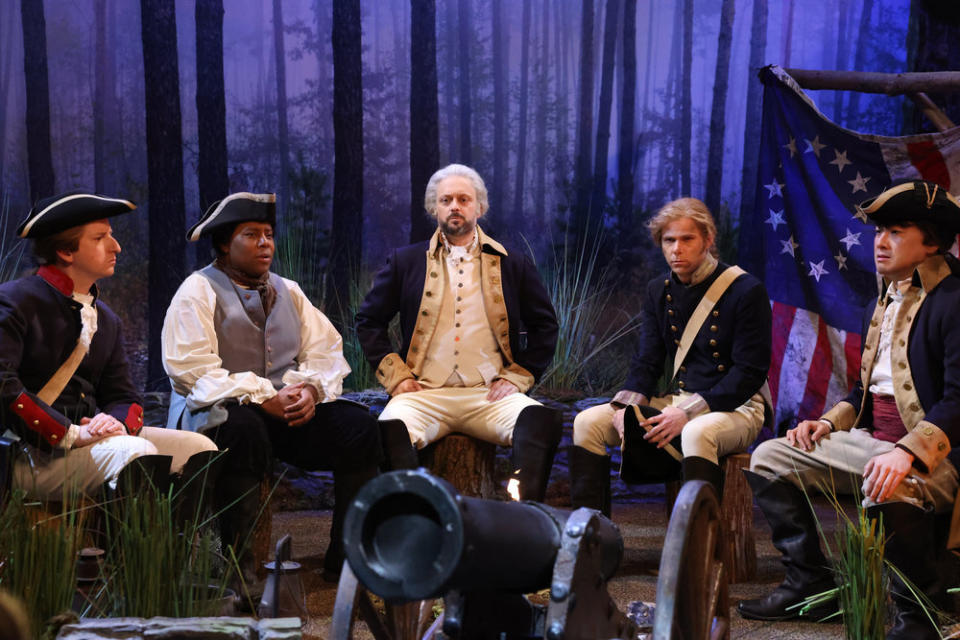 SATURDAY NIGHT LIVE -- “Nate Bargatze, Foo Fighters” Episode 1847 -- Pictured: (l-r) James Austin Johnson, Kenan Thompson, host Nate Bargatze, Mikey Day, and Bowen Yang during the “Washington’s Dream” sketch on Saturday, October 28, 2023 -- (Photo by: Will Heath/NBC)