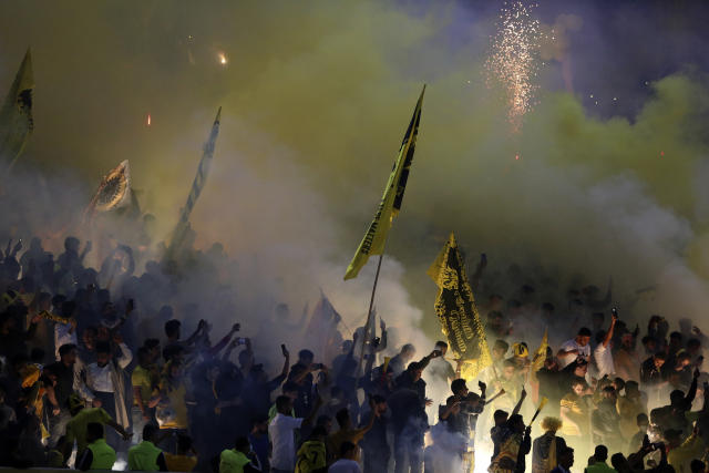 Al-Ittihad match abandoned as they REFUSE to play in Iran due to pitch-side  statue - Irish Mirror Online