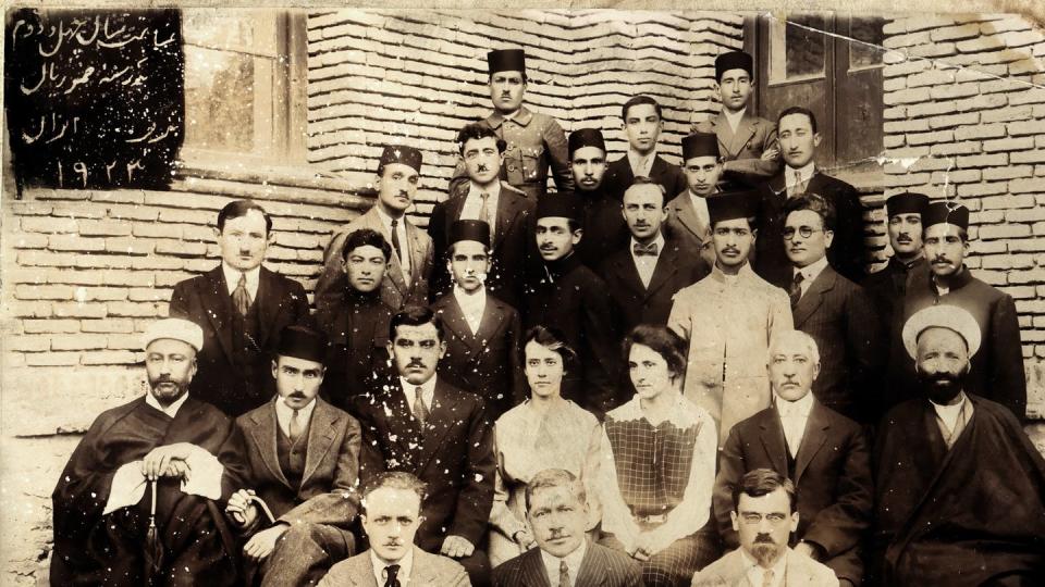 <span class="caption">Students at the American Memorial School, Tabriz, 1923.</span> <span class="attribution"><span class="source">shahrefarang.com</span></span>