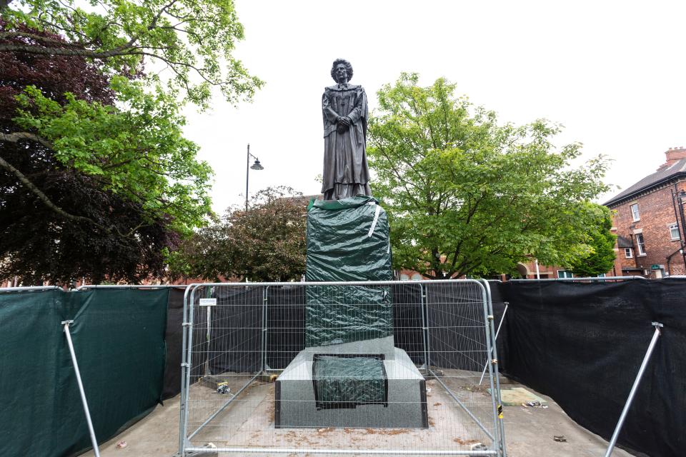 Thatcher statue behind temporary fencing (Lee McLean/SWNS)