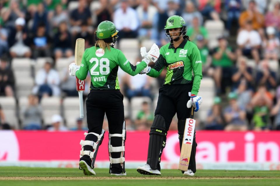 Smriti Mandhana and Danni Wyatt saw Southern Brave home (Getty Images)