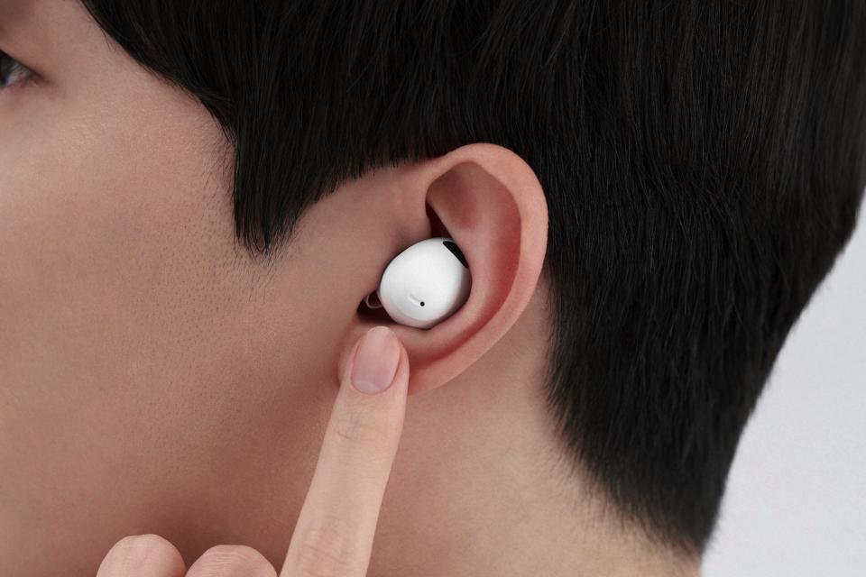 <p>Samsung Galaxy Buds 2 Pro</p>
