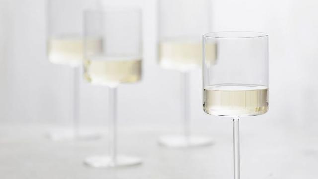 Square Edge Wine Glasses – Blair Waldorf, lifestyle and all