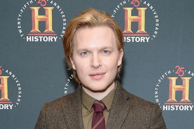 ronan farrow