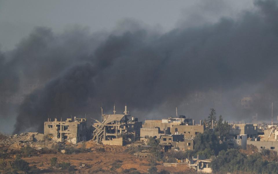 Smoke rises in Gaza, due to Israeli airstrikes before the start of a temporary truce