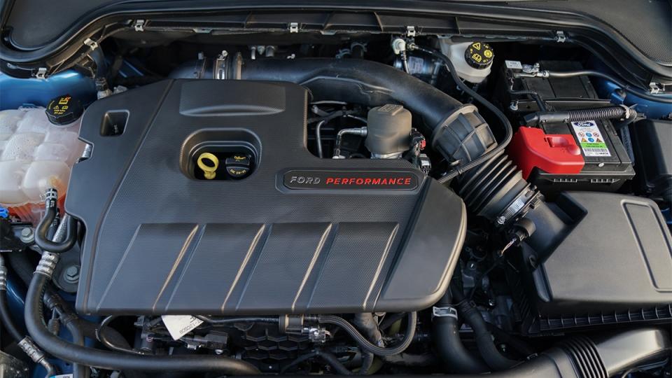 圖／2023 Ford Focus Wagon ST X搭載專屬調校2.3L EcoBoost 280雙渦流渦輪增壓汽油引擎，能創造280匹最大馬力與42.3 kgm最大扭力。
