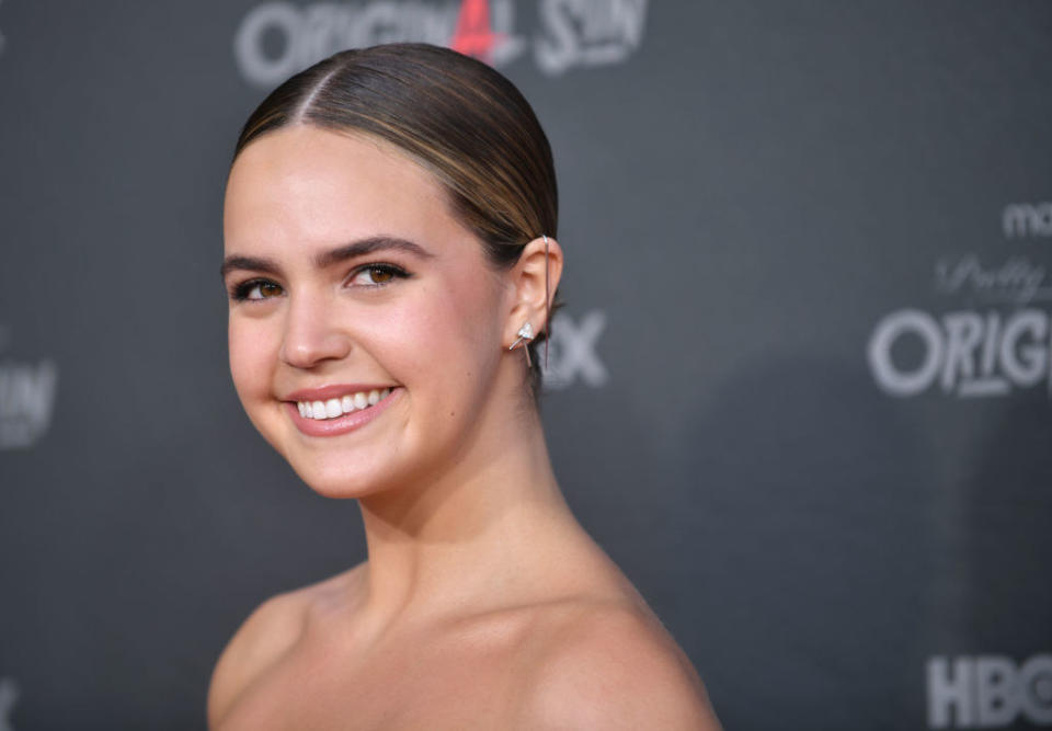 Bailee Madison smiling