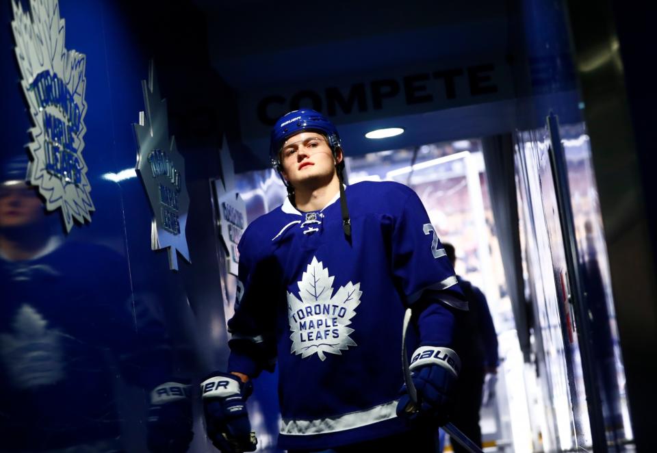 <p>Swedish forward <b>William Nylander</b> makes a hat trick of talented forwards for the Toronto Maple Leafs. The 20-year-old centre spent two seasons with the AHL Marlies before making the full-time jump to the NHL parent club. In his first 20 games, Nylander netted six goals and nine assists. </p>
