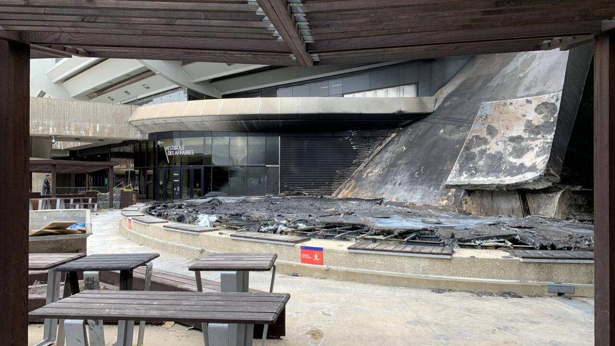 A fire broke out at the base of Montreal's Olympic Stadium early Thursday morning, forcing the temporary closure of the National Sports Institute, the ol (Radio-Canada  - image credit)