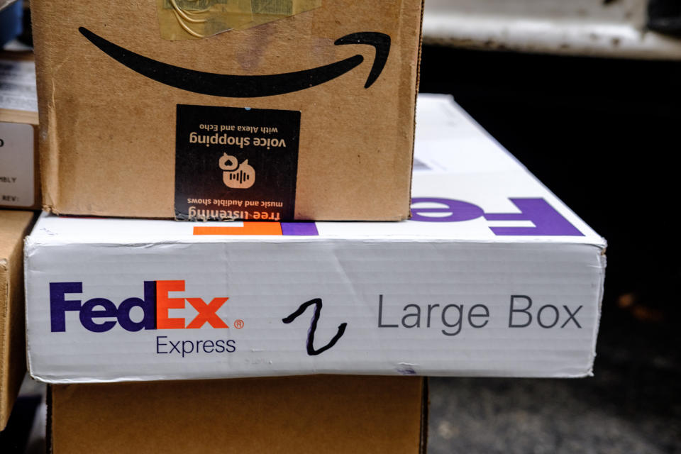 Not expecting a package? Don't fall for this holiday scam. (Photo: Bloomberg via Getty Images)