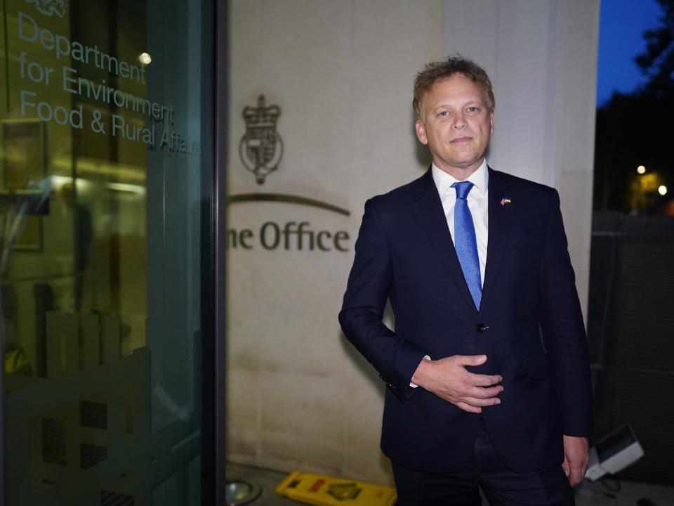 Grant Shapps outside Home Office HQ this evening (PA)