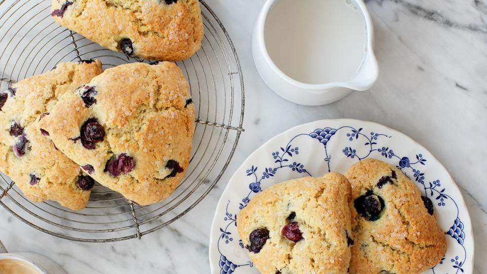 blueberry scones