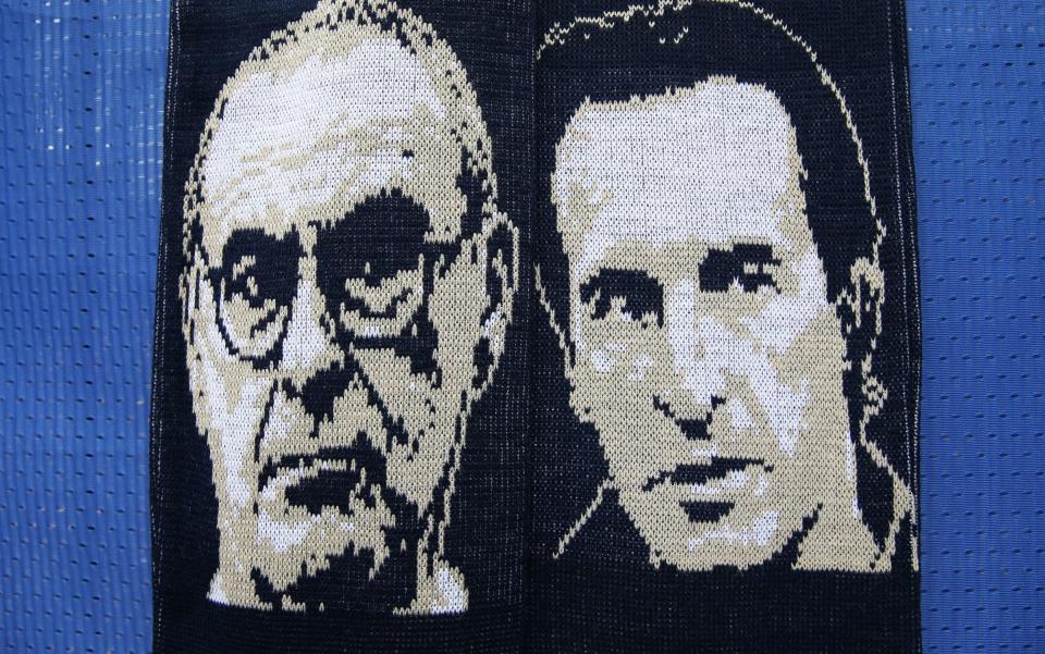 Maurizio Sarri and Unai Emery meet on the half and half scarves and at the Emirates for Arsenal vs Chelsea - Action Plus