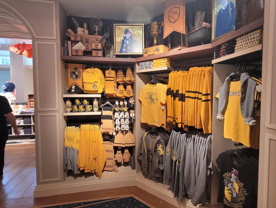 harry potter store tour hufflepuff merchandise