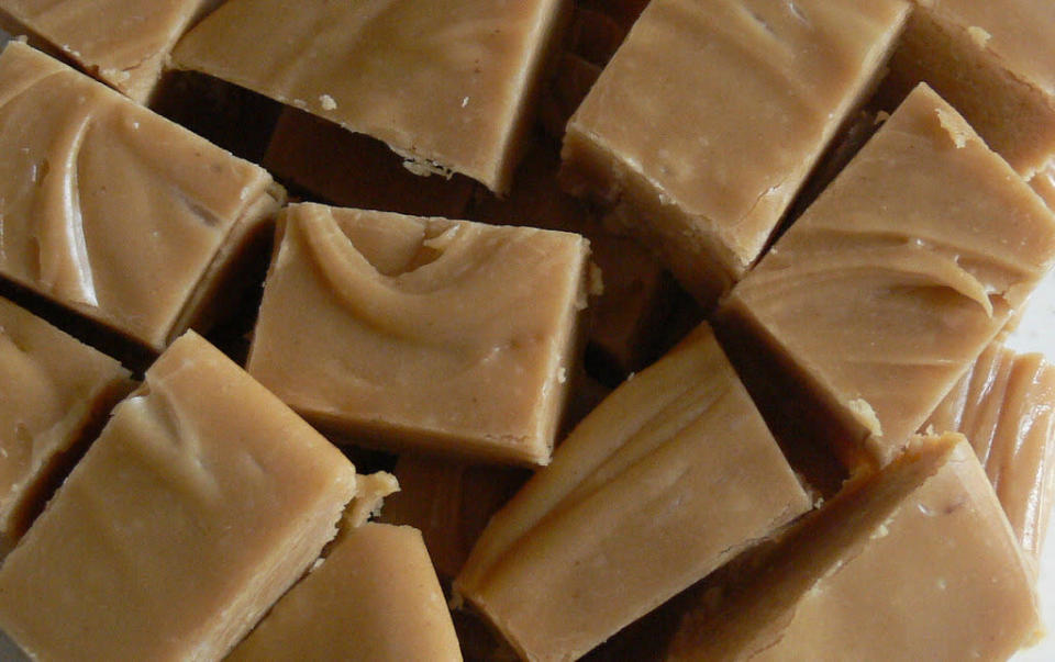 4-Ingredient Peanut Butter Fudge