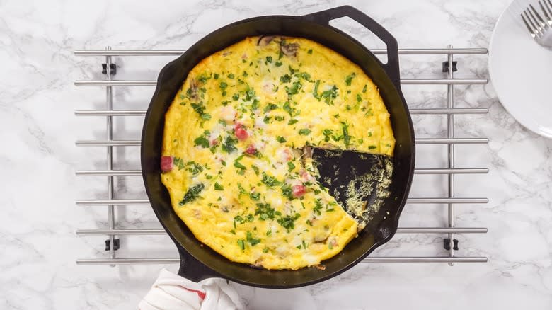 Cast iron skillet with frittata