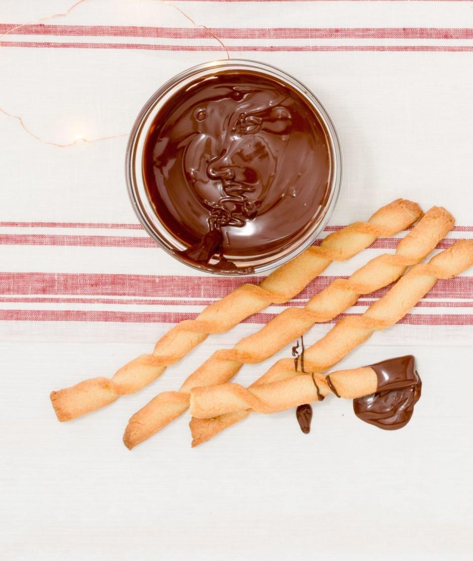 Cookie Twists with Melted Chocolate