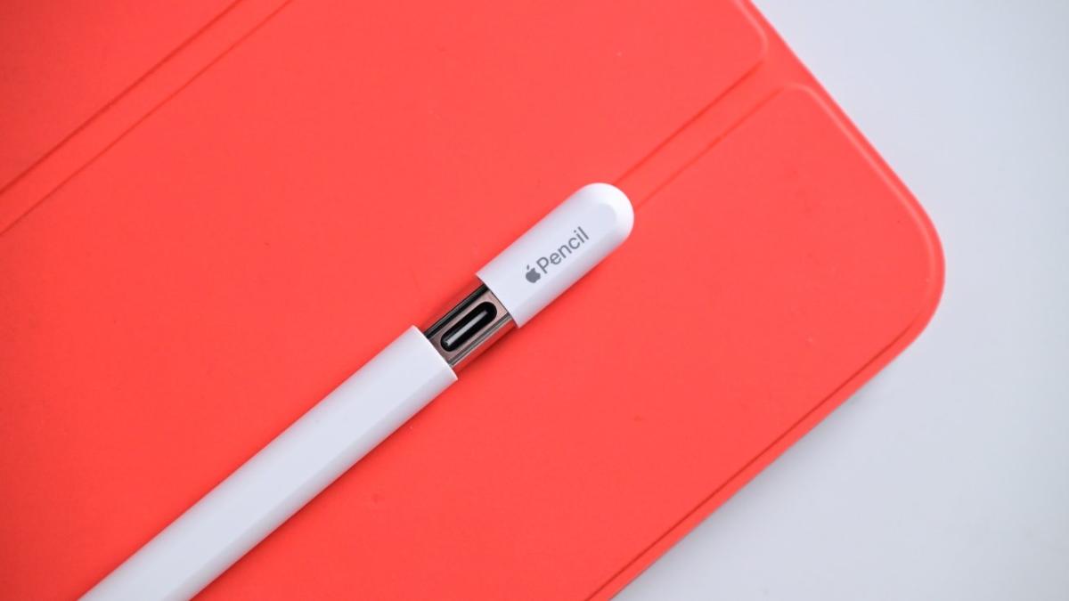 Apple Pencil (USB-C) Review: Reliable handy tool for fun and work