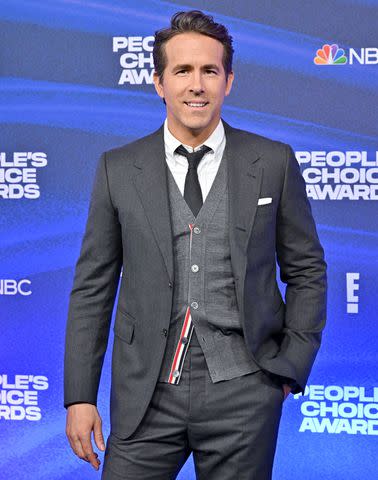 <p>Axelle/Bauer-Griffin/FilmMagic</p> Ryan Reynolds attends the 2022 People's Choice Awards at Barker Hangar