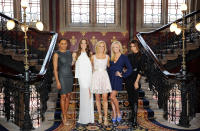 Melanie Brown, Melanie Chisholm, Geri Halliwell, Emma Bunton et Victoria Beckham, à l'hôtel St. Pancras Renaissance. Wireimages