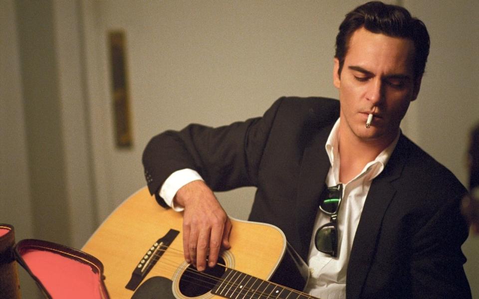 Für seine Darstellung von Country-Legende Johnny Cash in "Walk The Line" erhielt Joaquin Phoenix 2006 eine Oscar-Nominierung, ... (Bild: 2005 Twentieth Century Fox)