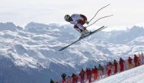 Alpine Skiing - FIS Alpine Skiing World Championships - Men's Downhill - St. Moritz, Switzerland - 12/2/17 - Beat Feuz of Switzerland skis in the men's downhill. REUTERS/Dominic Ebenbichler