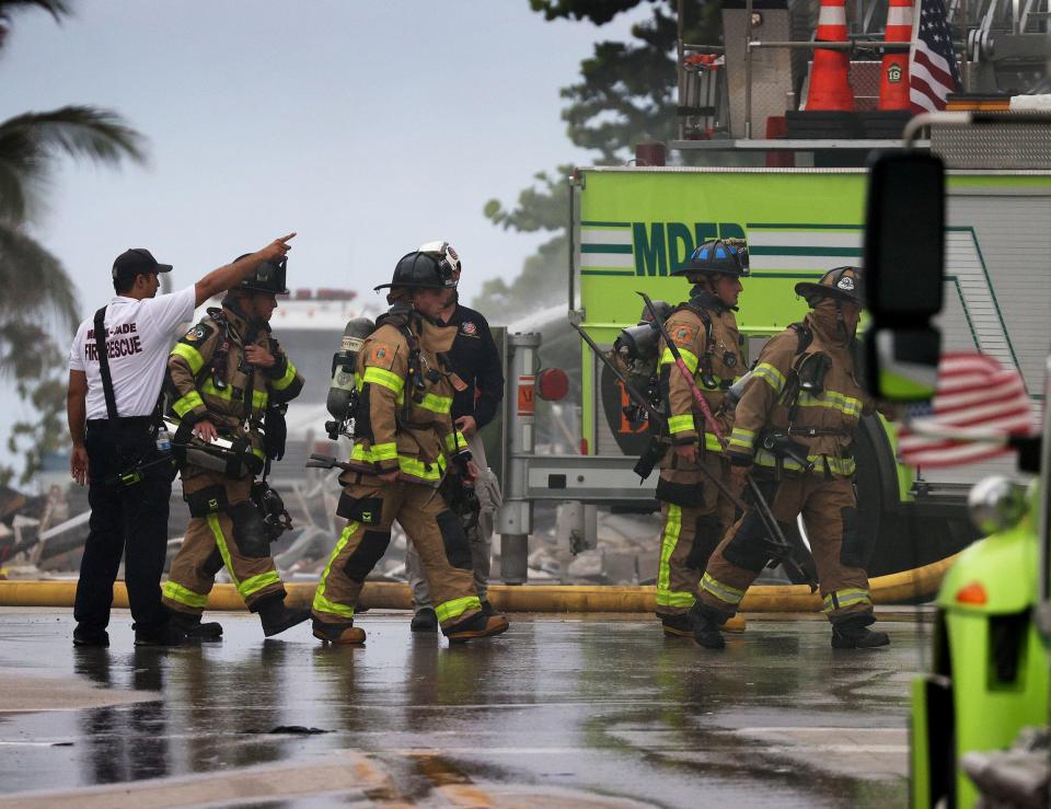 florida building collapse firefighters respond