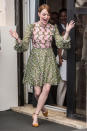 <p>While we loved the <a href="https://ca.style.yahoo.com/venice-film-festival-2016-200319253/photo-emma-stone-in-custom-atelier-1472822028632.html" data-ylk="slk:flapper-esque sequined number;elm:context_link;itc:0;sec:content-canvas;outcm:mb_qualified_link;_E:mb_qualified_link;ct:story;" class="link  yahoo-link">flapper-esque sequined number</a> she wore on the “La La Land” red carpet in Venice, we were more taken by this garden party-ready floral frock she wore to the film’s photocall. <i>(Photo by Getty Images)</i></p>