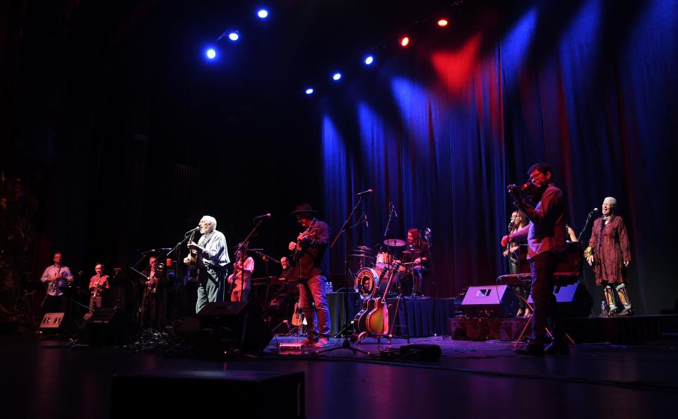 David Bromberg and his Big Band perform a 23-song, nearly 3-hour show at the Beacon Theatre June 10 in New York.