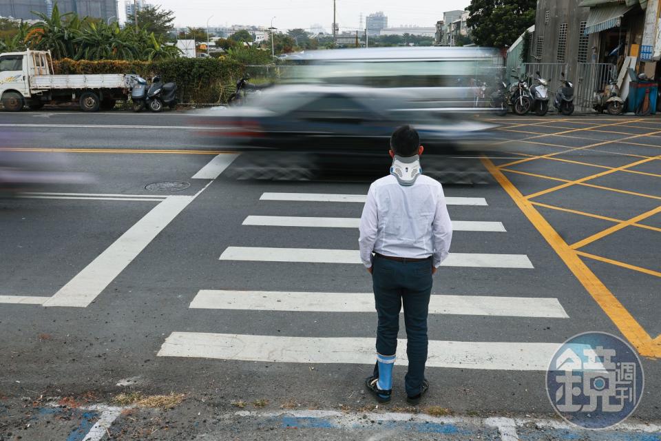 雖然車禍已過去2年，但林爸爸至今傷勢仍未痊癒，講起與妻子的回憶亦淚流滿面。