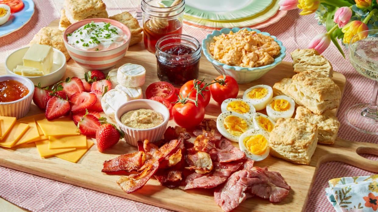 the pioneer woman's brunch charcuterie board recipe