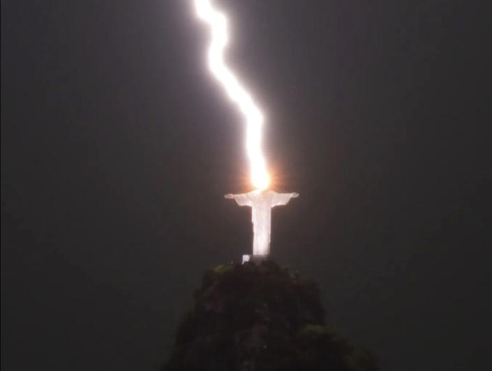 Lightning strikes on the Christ the Redeemer statue.  (Fernando Braga) 
