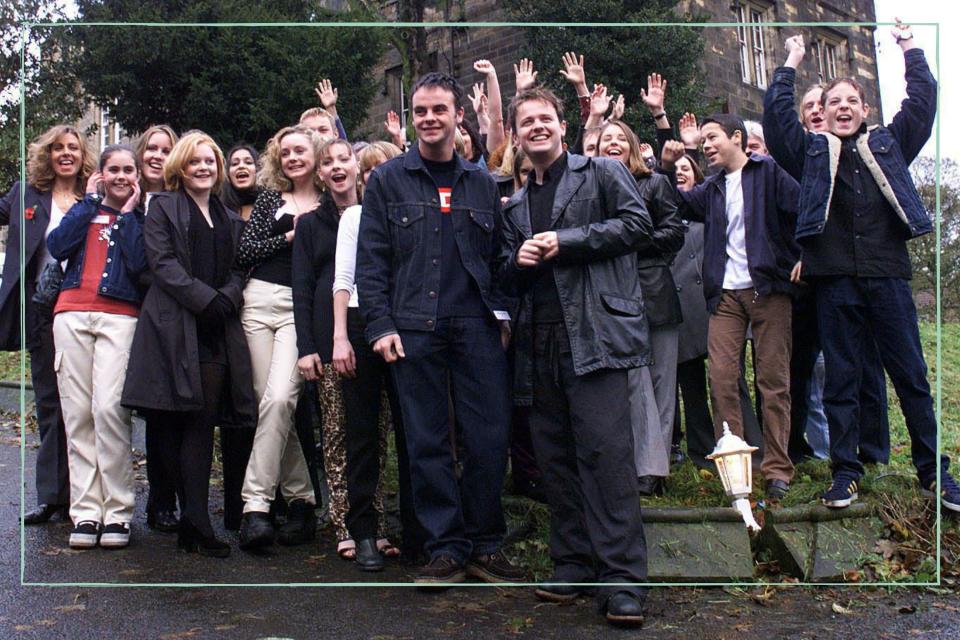  Byker Grove cast with Ant and Dec central 